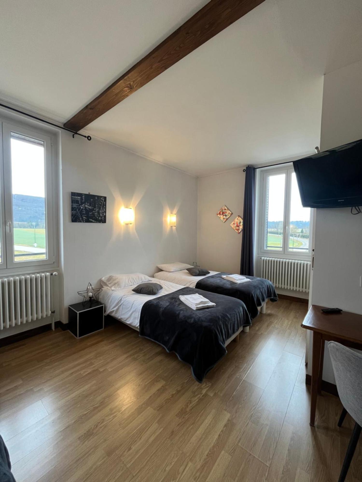 Au Moulin Du Pont Hotel Samognat ภายนอก รูปภาพ